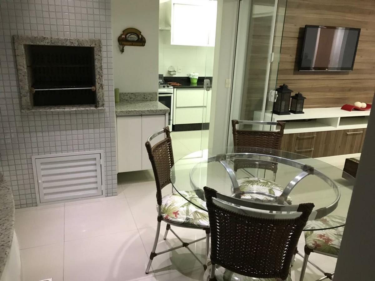 Balneário CamboriúEdificio Dalpiazアパートメント エクステリア 写真