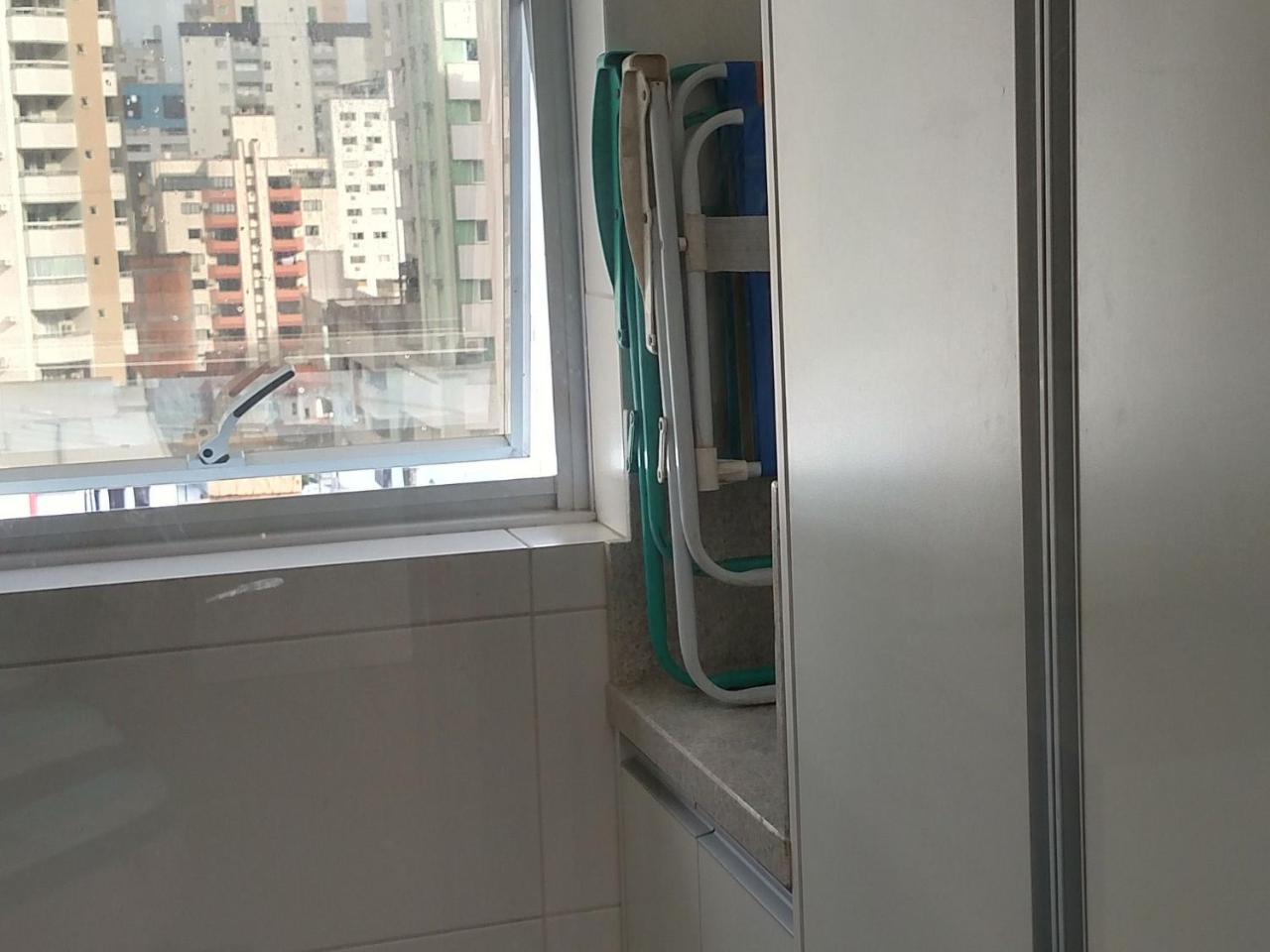 Balneário CamboriúEdificio Dalpiazアパートメント エクステリア 写真